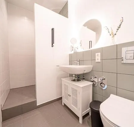 Apartment 4 Modern For 7 Bogenhausen Near Messe Munich